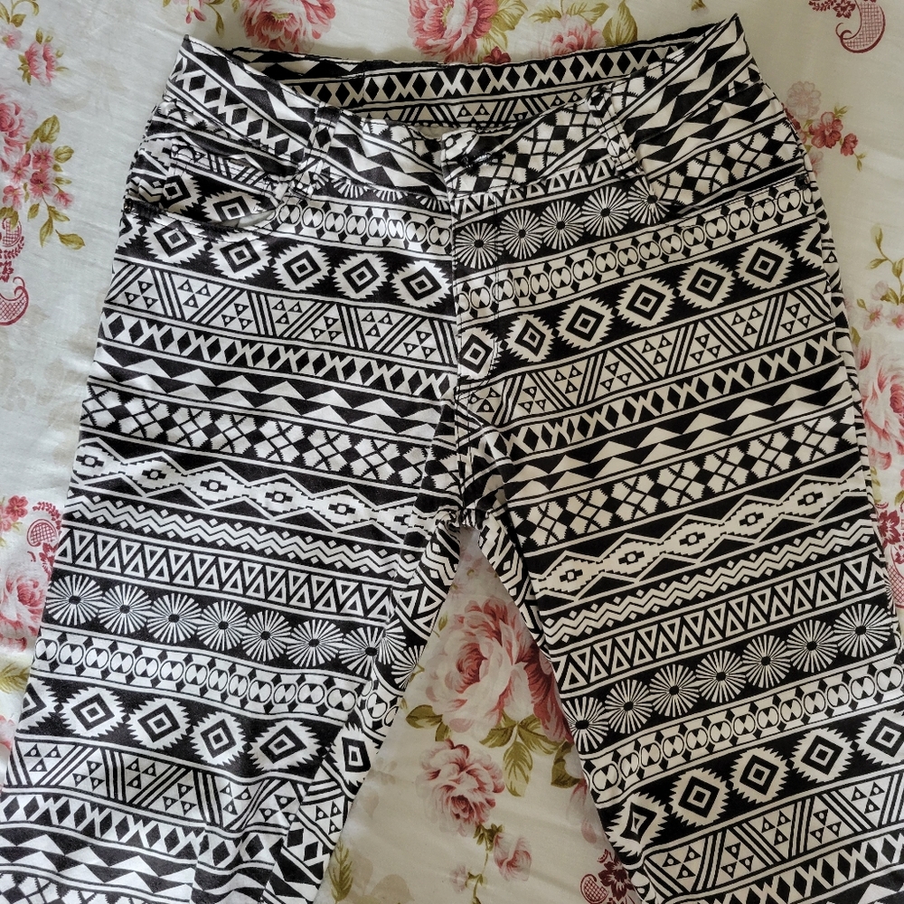 Black and white printed pant